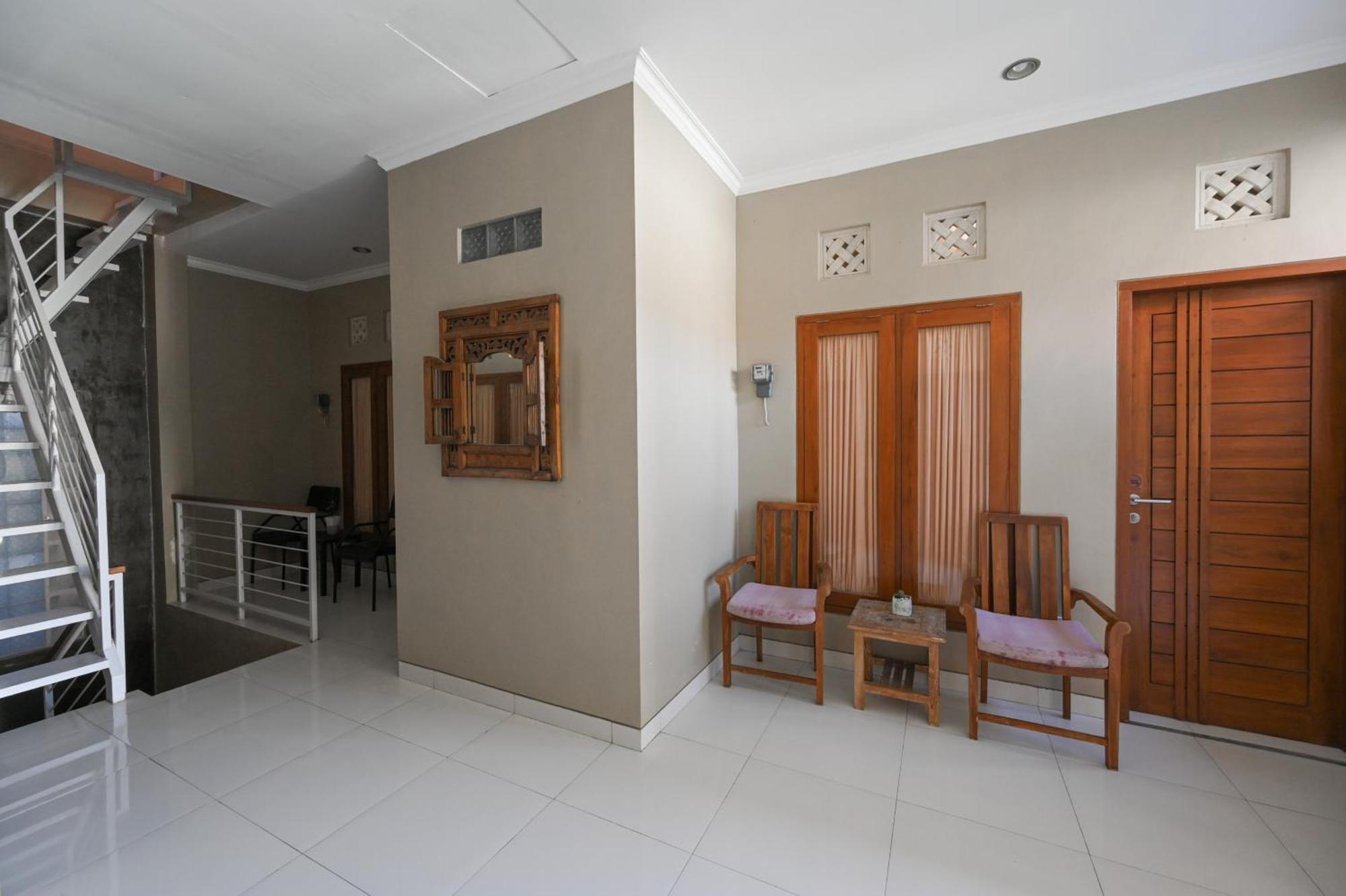 Reddoorz Near Mertasari Beach 2 Pesanggaran エクステリア 写真